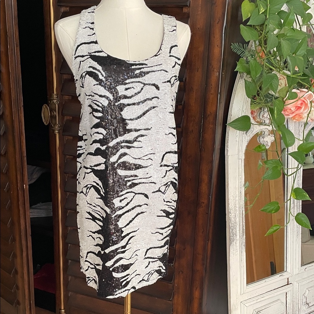 TopShop Black and White Zebra Print Tunic 2 Sequin